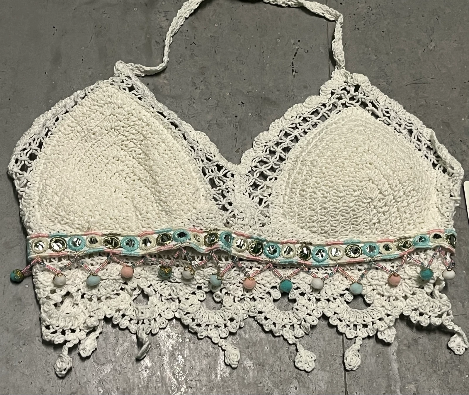 Top de crochê com contas e bolinhas – photo 2